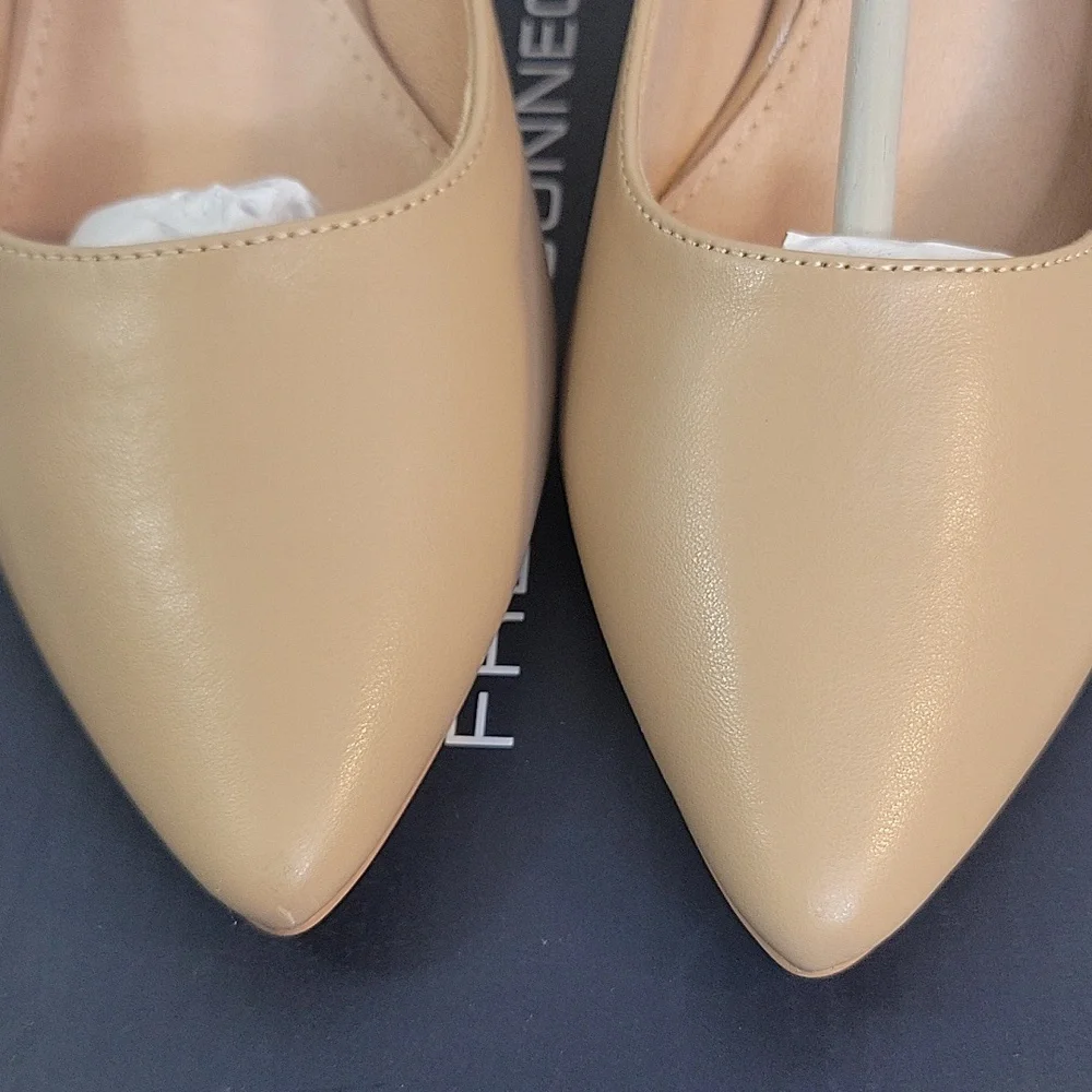 French Connection Nude Pointed-Toe‎ Pump Classic Work Heel Size 6 NWT